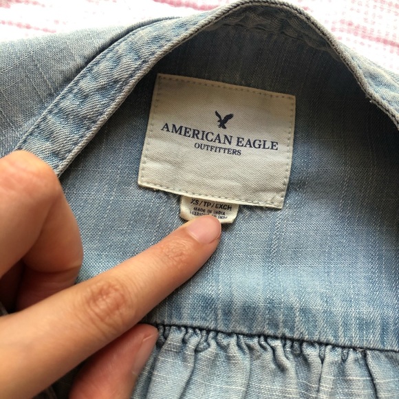 NWOT American Eagle Chambray Bell Sleeve Top - Picture 4 of 7